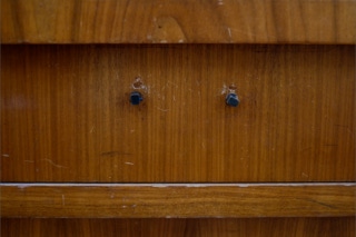 Fotografie mit dem Titel "Schublade" aus der Fotoserie "bewohnt"