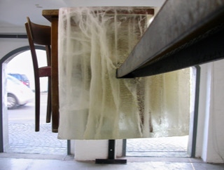 Abbildung der Arbeit "bis das Eis taut …" aus dem Jahr 2003